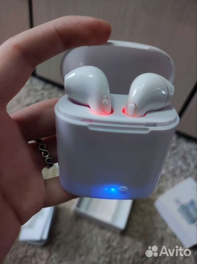 Беспроводные наушники airBeats