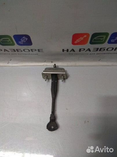 Ограничитель двери задний правый Chevrolet Cruze