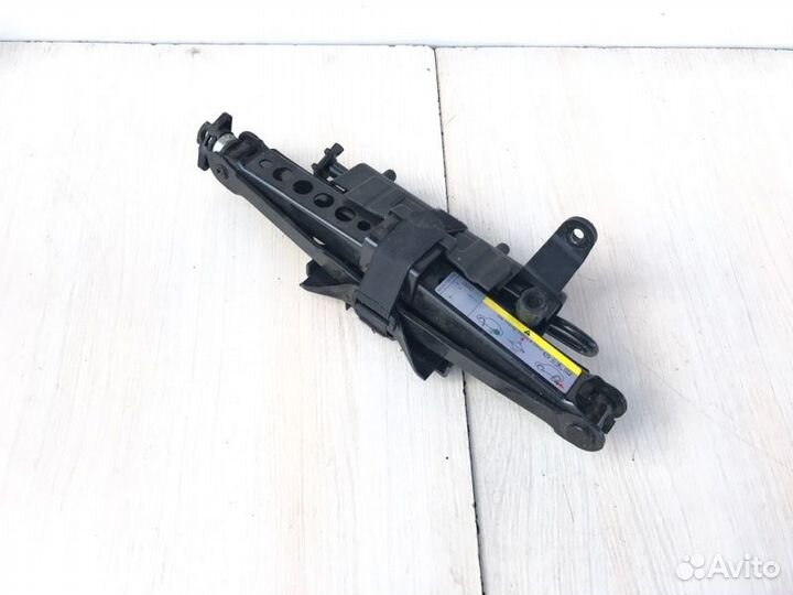 Домкрат Audi A3 8V