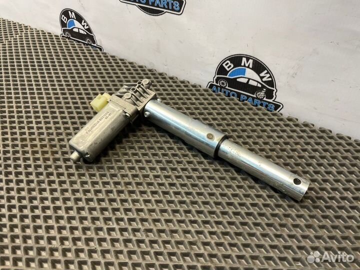 Мотор регулировки сиденья передний левый Bmw X5