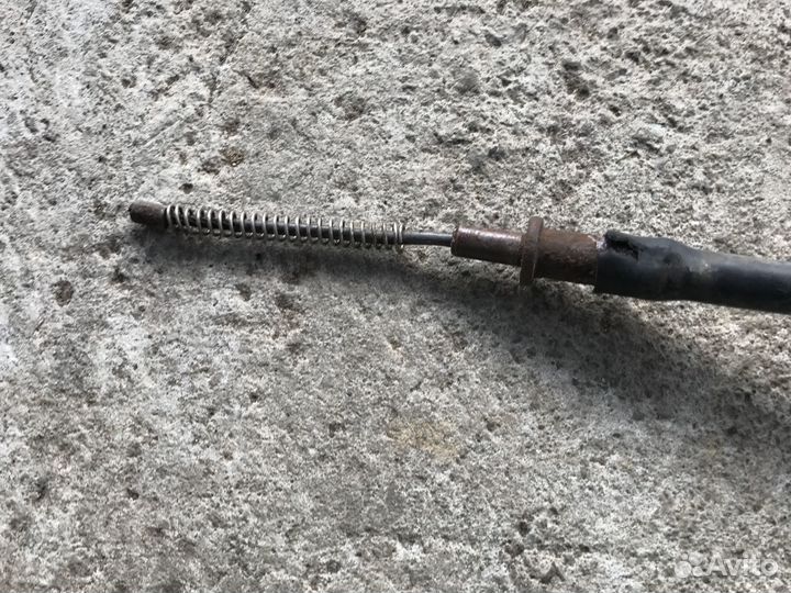 Трос ручника Nissan Sunny B12 1987 г.в