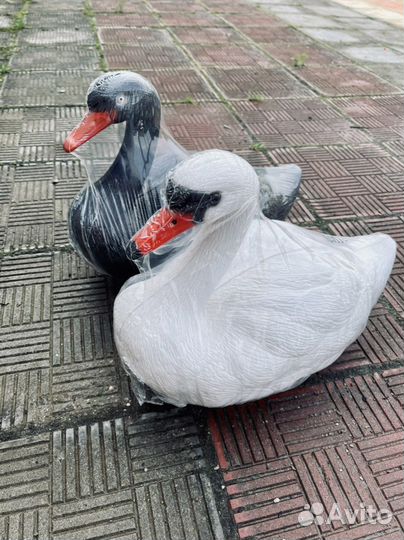 Садовые фигуры водоплавающие в пруд