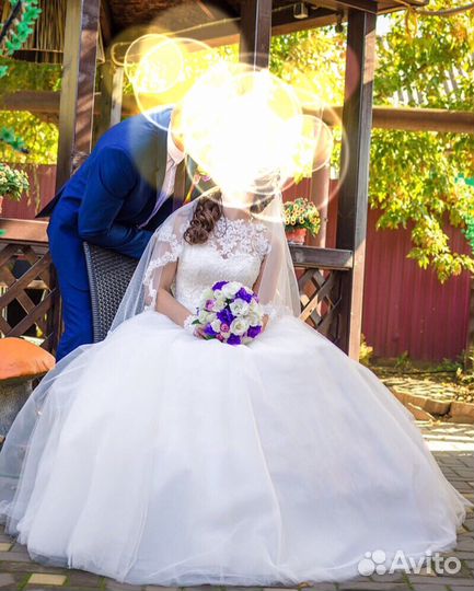 Свадебное платье