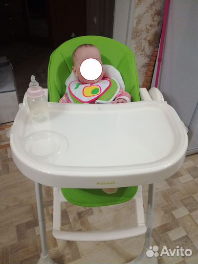 Детский столик и стульчик для кормления