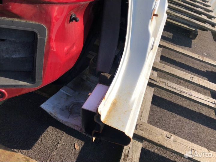 Порог правый Renault Logan II 1.6 2017
