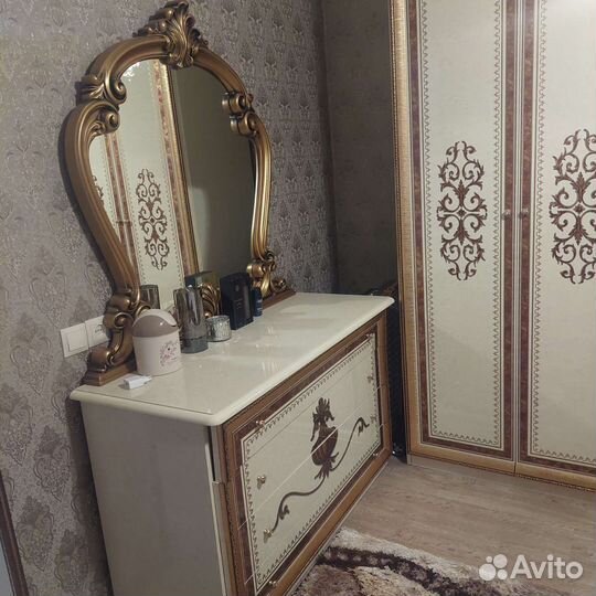Спальный гарнитур бу