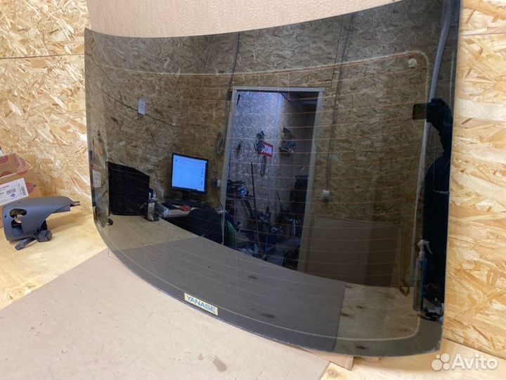 Стекло заднее заднее Audi A8 D3 BVJ 2006