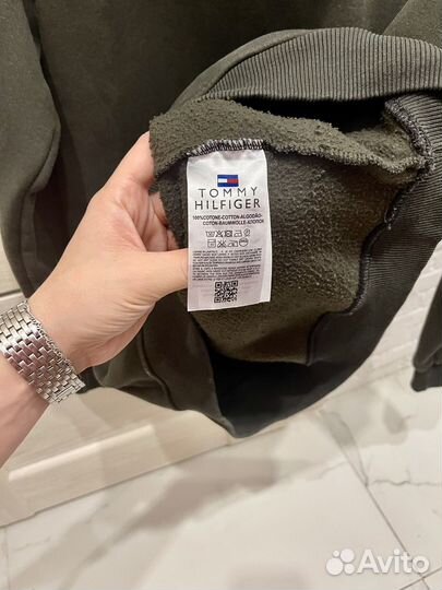 Tommy hilfiger толстовка