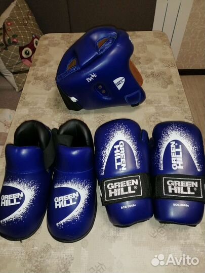 Шлем, футы, перчатки