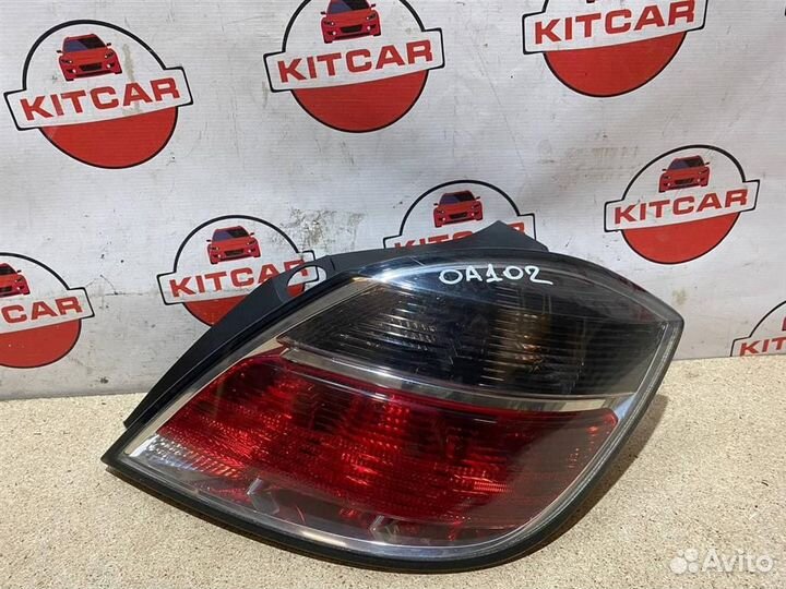 Фонарь задний правый Opel Astra H