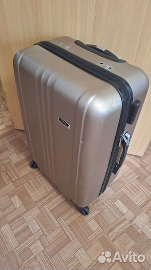Чемодан на колесах бу