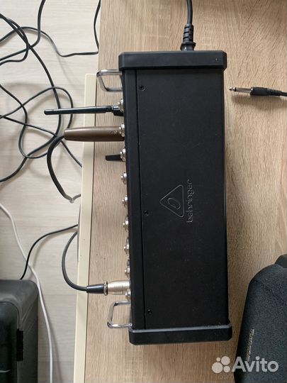 Цифровой микшер behringer XR 12