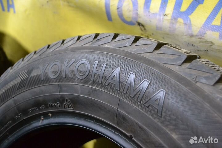 Yokohama Ice Guard IG30 215/65 R16