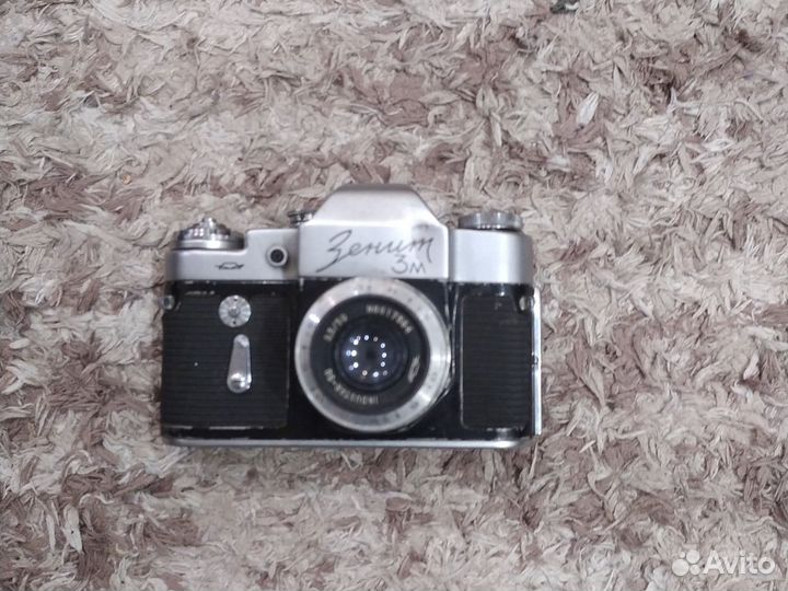 Пленочный фотоаппарат зенит