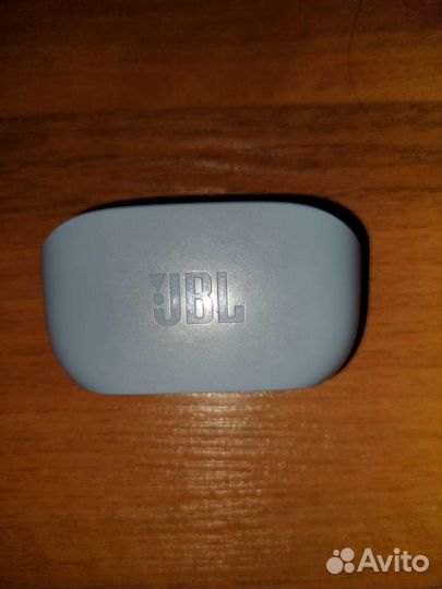 Беспроводные наушники JBL Wave 100TWS