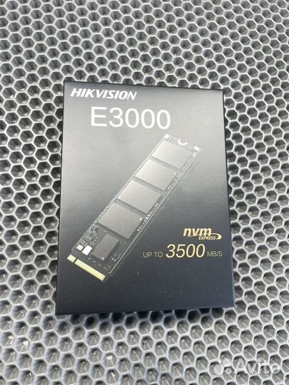 SSD M2 1TB nvme новая