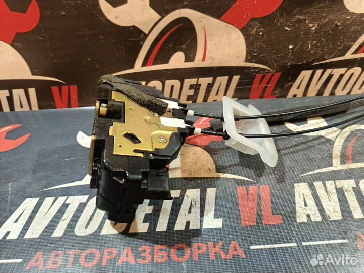 Замок двери передний левый Nissan Murano