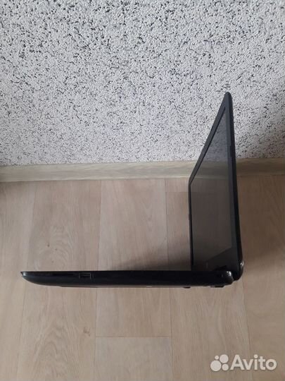 Современный игровой ноутбук 4 ядра/ R5 M430 на 2gb