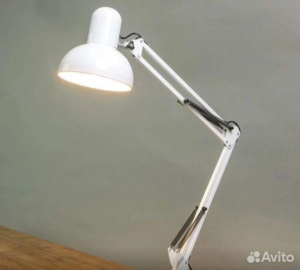 Лампа настольная