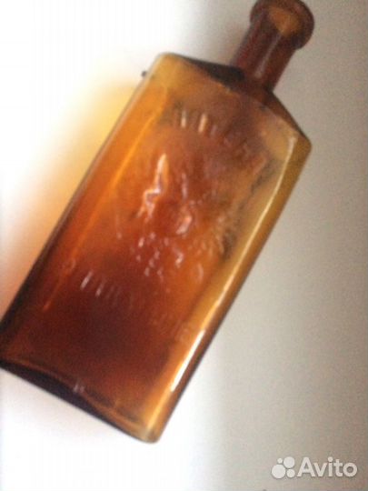 Старинный аптечный пузырек