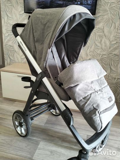 Коляска inglesina aptica