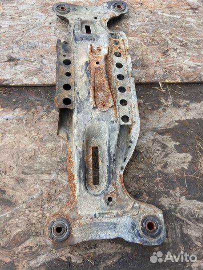 Подрамник задний Toyota Camry ACV30 ACV40 ACV50