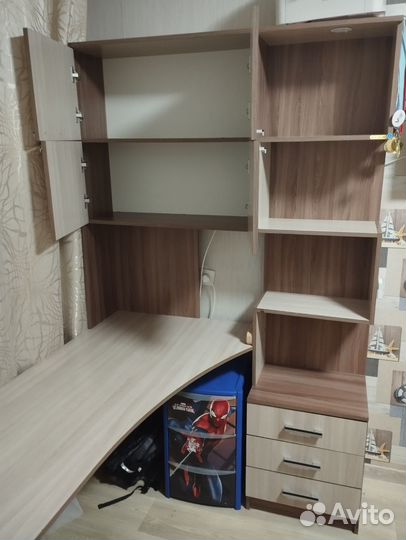 Стол письменный для школьников