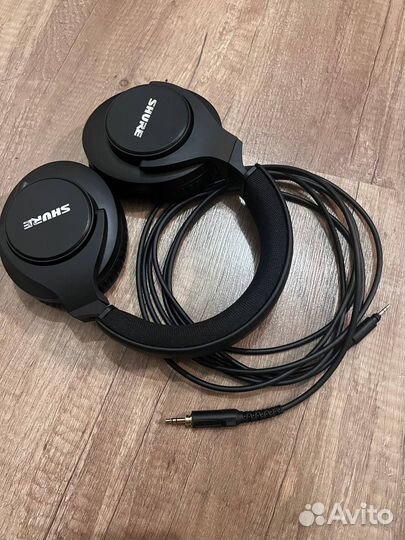Наушники Shure SRH440A