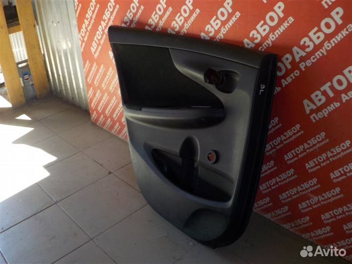 Дверная карта задняя левая Toyota Corolla ADE150