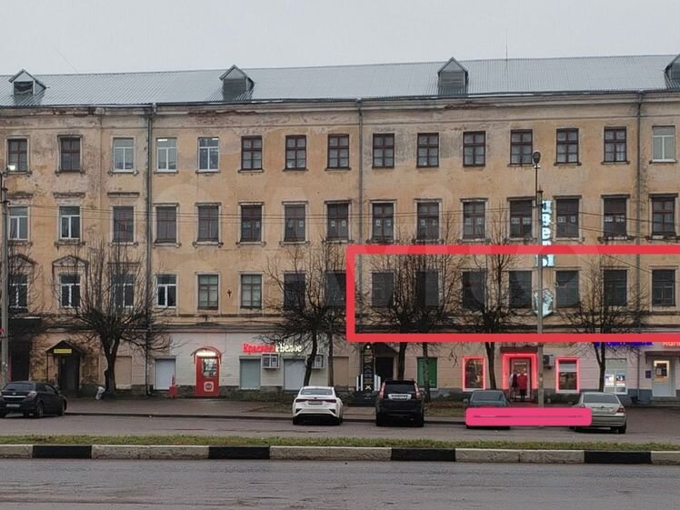 Комната 100 м² в 4-к., 2/4 эт.