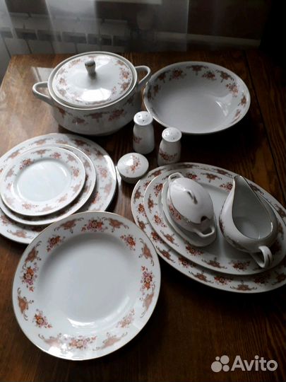 Сервиз столовый