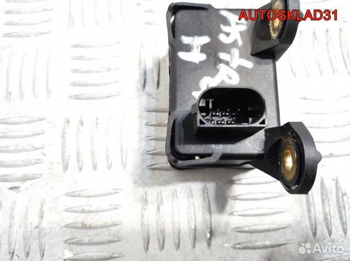 Датчик курсовой устойчивости Opel Astra H 13208665