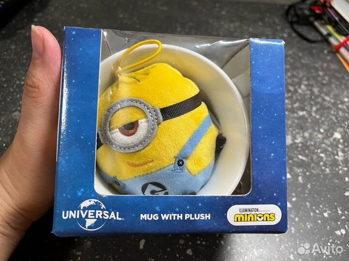 Новая кружка + игрушка Миньон