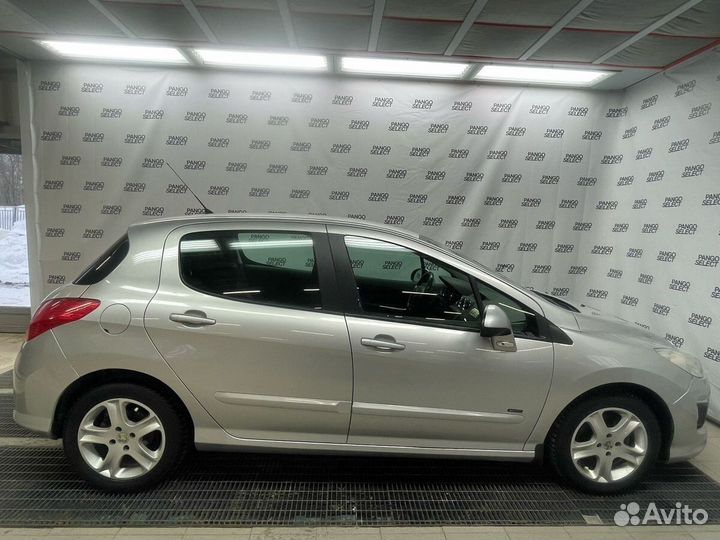 Peugeot 308 1.6 AT, 2011, 126 398 км