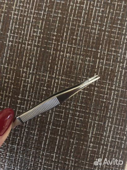 Пинцет для бровей