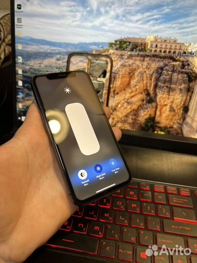 iPhone 11 Pro, 256 ГБ