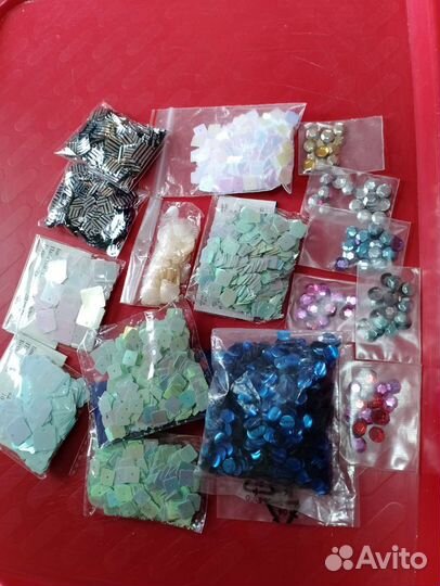 Бисер, бусины