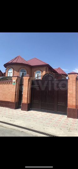 Дом 300 м² на участке 6 сот.