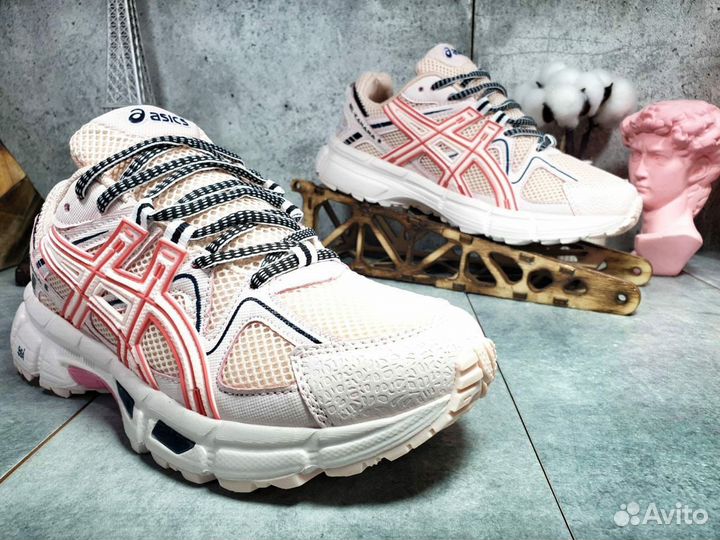 Женские кроссовки Asics Gel-Kahana 8