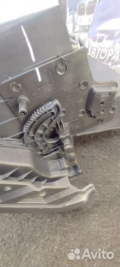 Бардачок Seat Ibiza