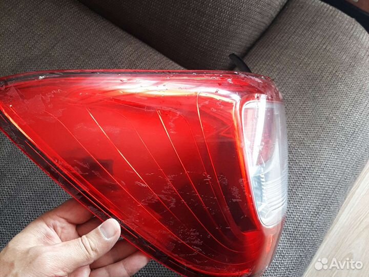 Стоп левый рено логан 2 2017 года