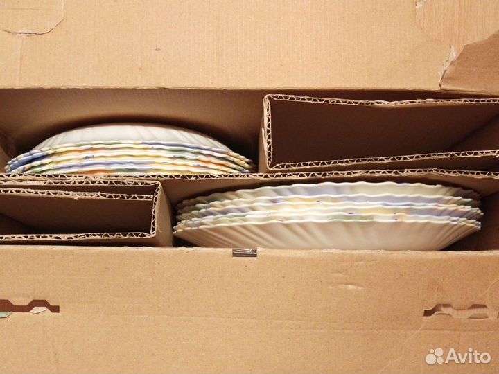 Набор столовой праздничной посуды