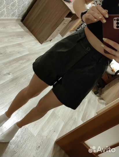 Шорты из экокожи