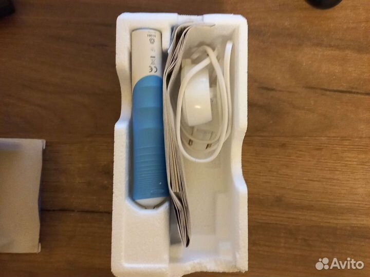 Зубная щетка oral b новая