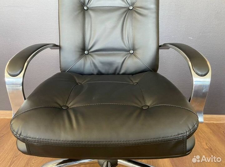 Офисное кресло от производителя