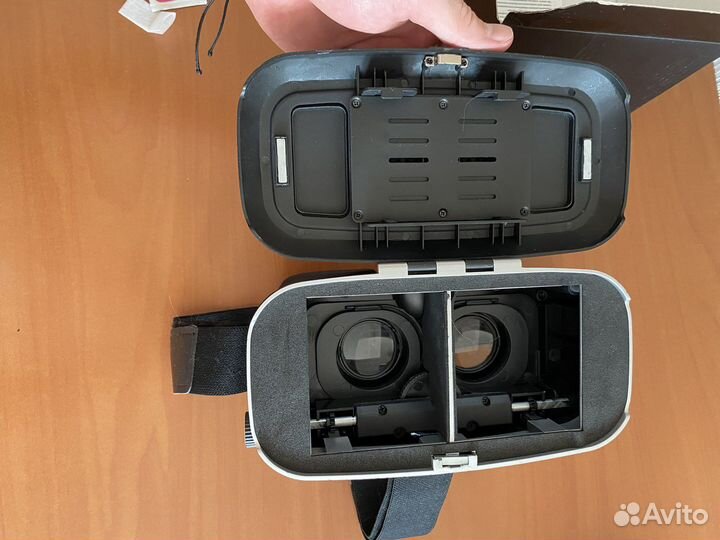 Очки виртуальной реальности для телефона