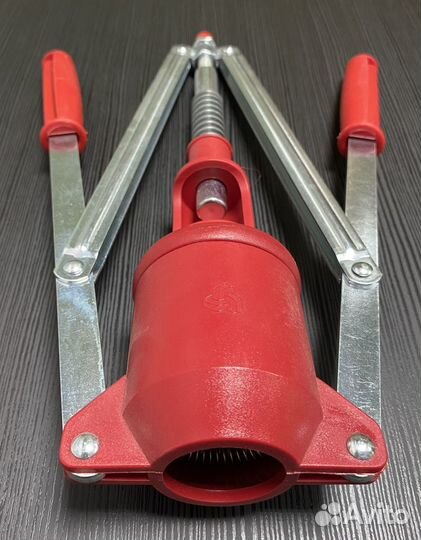 Ручной укупориватель бутылок 