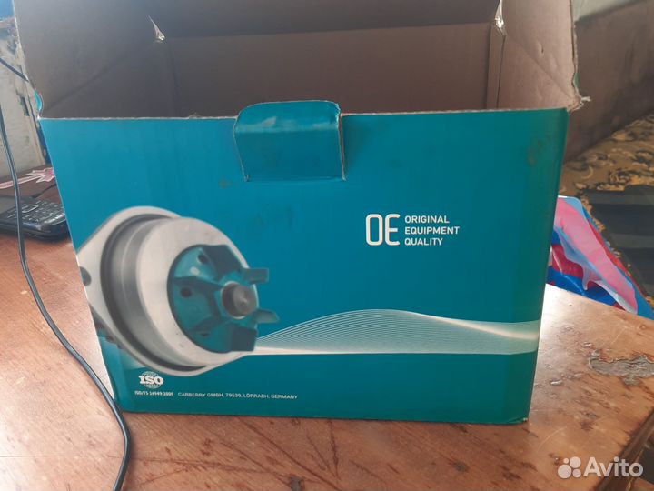 Помпа на мазду323