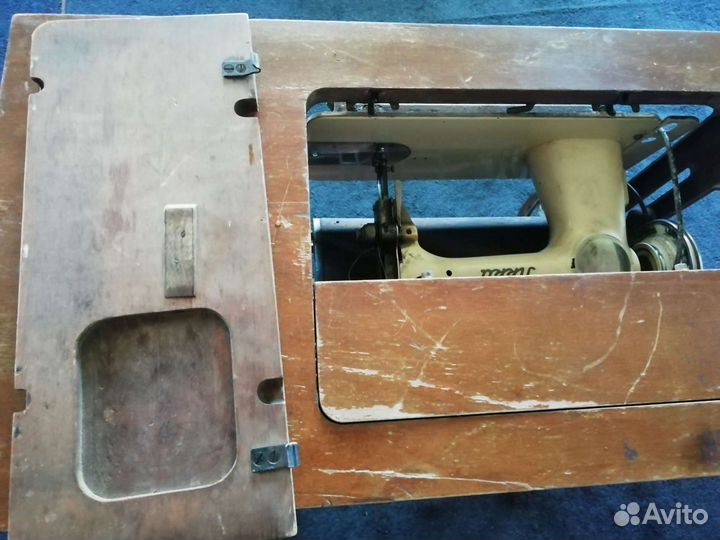 Швейная машинка Tikka