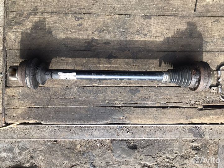 Полуось со шрусами Audi A4B8 A5 8K0501203J